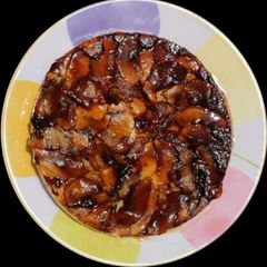 A picture of Unsidedown apple Cake.