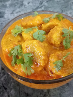 बेसन के गट्टे की सब्जी / Besan ke gatte रेसिपी मुख्य फोटो