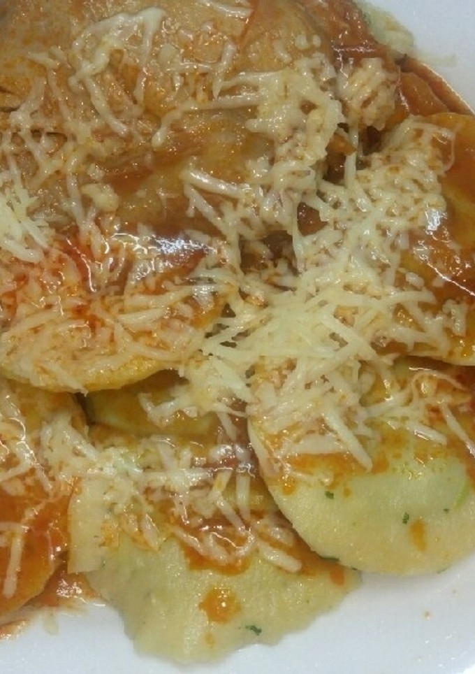 Una foto de Ravioles Grandes caseros-(fideos)