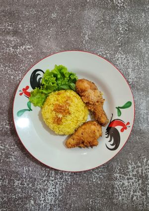 Foto resep Nasi kuning Ayam Crispy