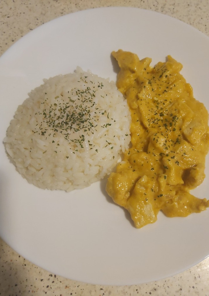 Una foto de Pollo al curry..🤪