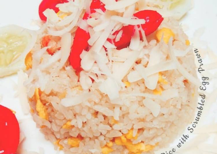 Resep 71. Cheese Fried Rice with Scrumbled Egg Prawn Enak Banget