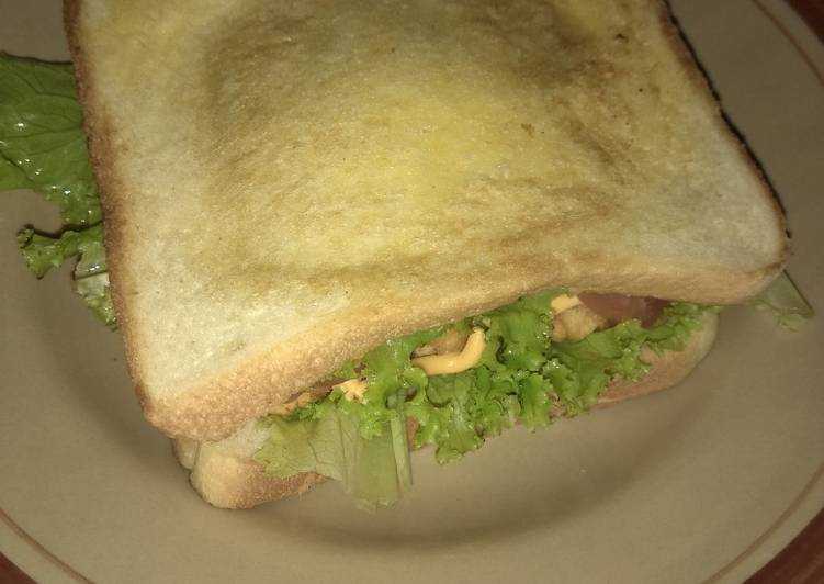 Cara Gampang Membuat Sandwich ayam krispi yang Enak Banget