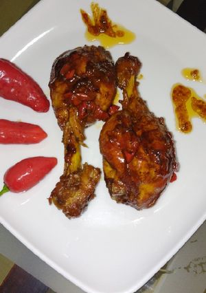 Una foto de Pollo caramelizado al ají topito de la casa