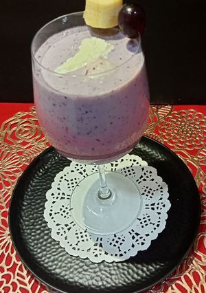 A picture of Black currant Babana Milk Shake.