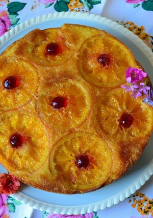 Una foto de Torta invertida de naranjas confitadas🍊