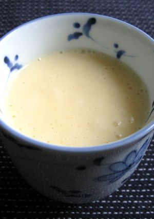 A picture of Egg Sake.