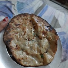 A picture of Tandoori aloo roti.