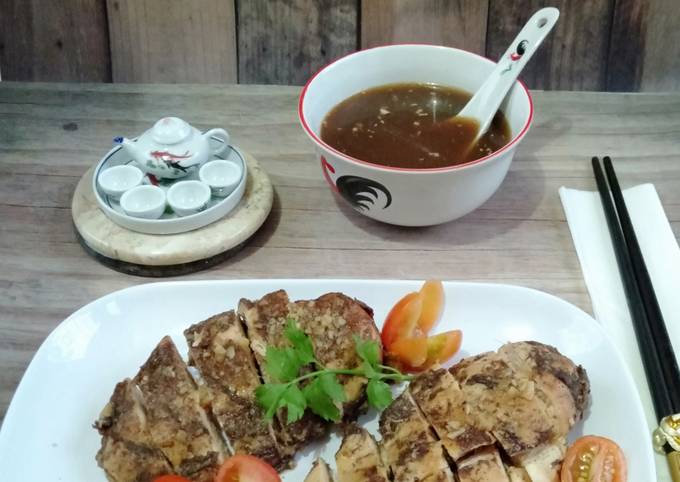 Langkah Mudah untuk Menyiapkan 16.4~ Ayam Kukus bumbu Ngohiong ~ saos bawang putih dan jahe Anti Gagal