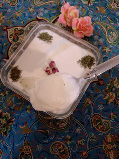 عکسی از دستور ماست خونگی 😋