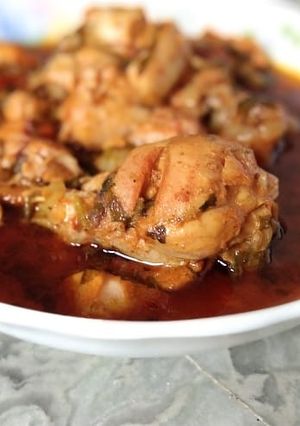 A picture of Chicken curry.