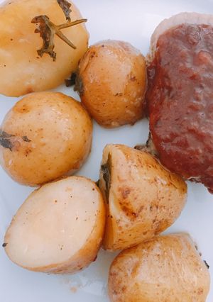 Foto principal de Patatas pequeñas acompañamiento para carnes de navidad