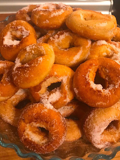 Una foto de Rosquillas con un toque de naranja