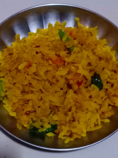 કાંદા પૌવા (Kanda Poha Recipe In Gujarati) રેસીપી મુખ્ય ફોટો