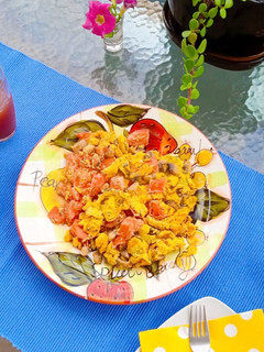 Φωτογραφία της συνταγής Scrambled eggs με μανιτάρια και ντομάτα ή αλλιώς στραπατσάδα