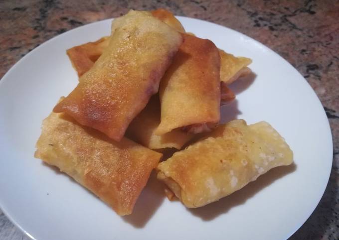 Cheese and corn spring rolls