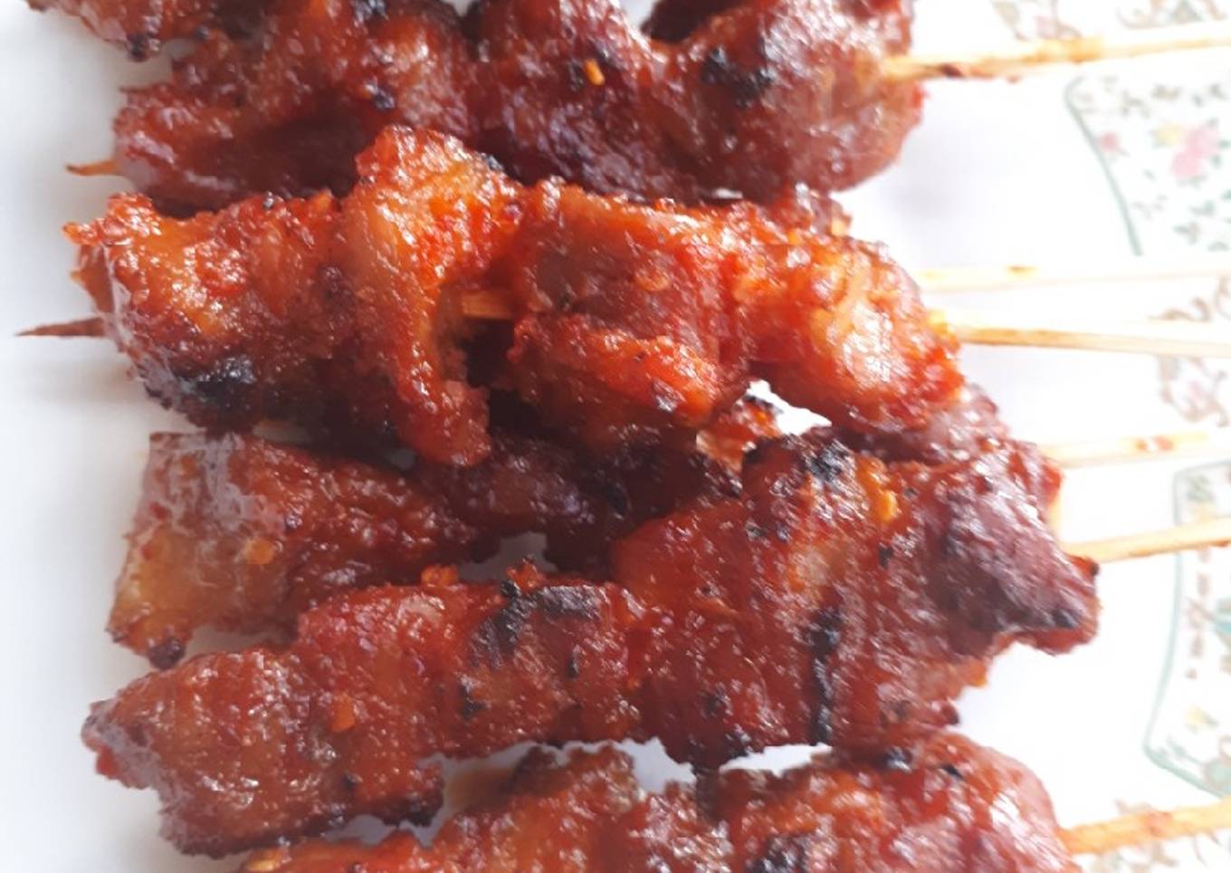 Sate babi merah BBQ