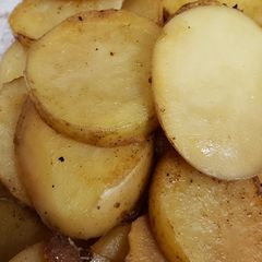 A picture of Paprika Rose Potatoes.