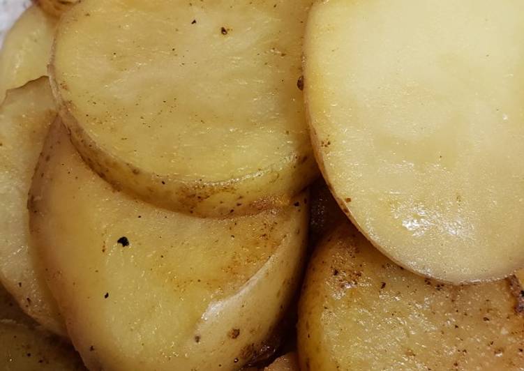 How to Make Quick Paprika Rose Potatoes