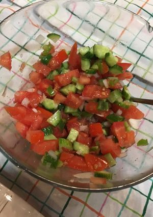 صورة لوصفة سلطه عربيه 🥒🍅