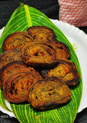 आळूवडी (aluvadi recipe in marathi) रेसिपी चे मुख्य फोटो 