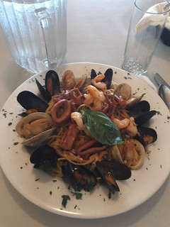 Una foto de Espaguetis con mariscos