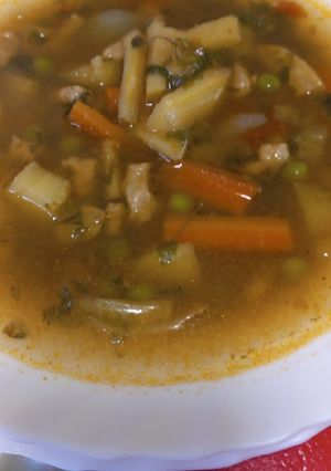 Időtakarékos májgaluskaleves recept fotója