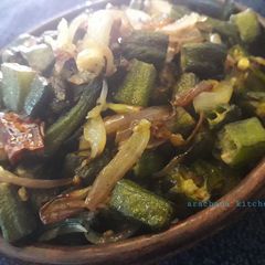 A picture of Bhindi ki bhujiya lady finger.