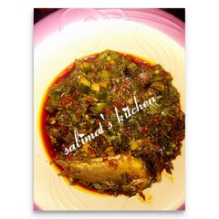 A picture of Spinach sauce.