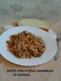 Sertés vese velővel, gombával és tojással