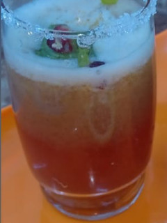 ઓરેન્જ જ્યૂસ (Orange Juice Recipe In Gujarati) રેસીપી મુખ્ય ફોટો