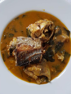 A picture of Oha soup with smoked fish.