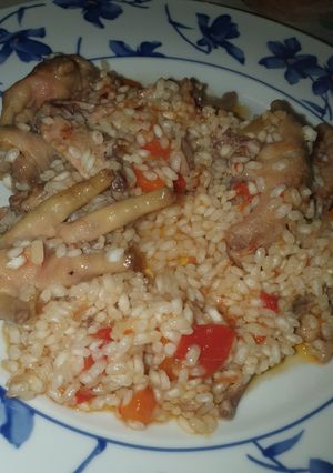 Una foto de Pollo con arroz, o arroz con pollo