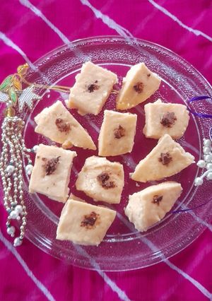 A picture of Yogurt Sandesh.