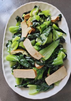 A picture of Sautéed Bok Choy with Tofu.