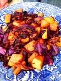 Ensalada conventual Novohispana de col morado, manzana a las especias y vino blanco