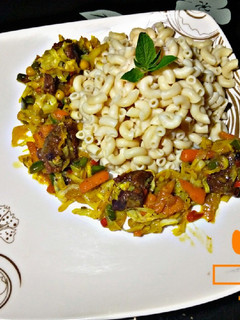 A picture of Macaroni and vegetables sauces.