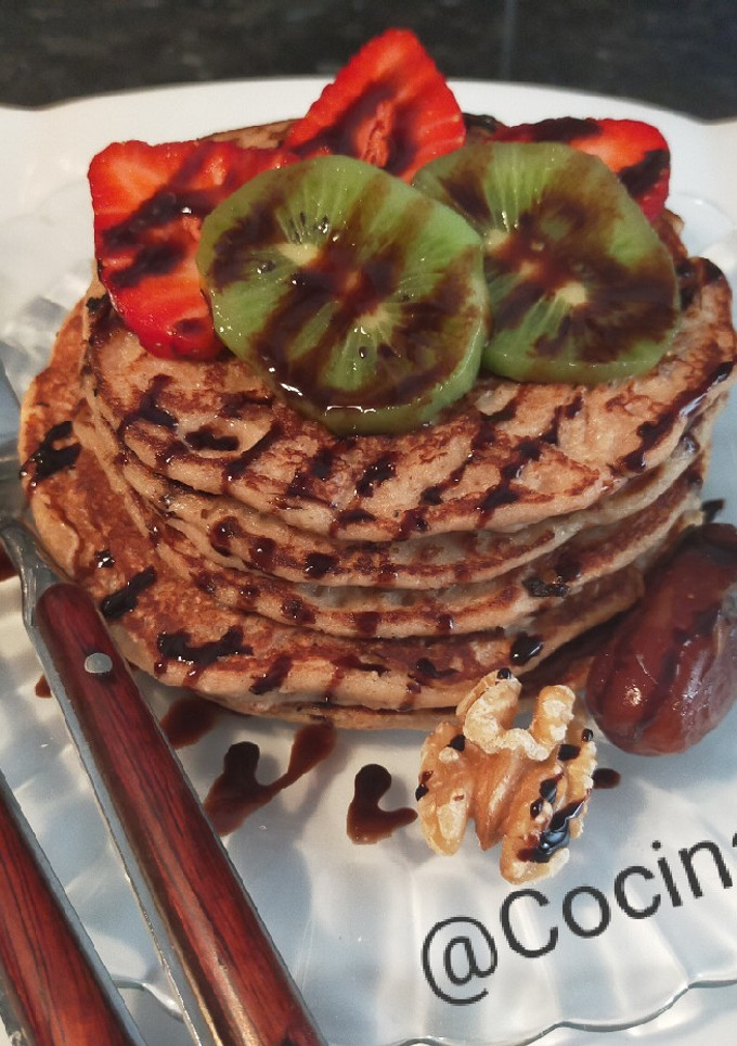 Una foto de Tortitas de avena y fruta