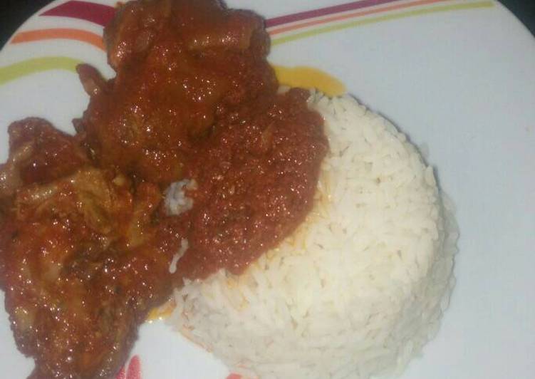 Cowleg & chicken stew with white rice