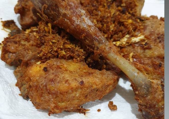 Ayam goreng padang balur telur