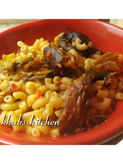 A picture of Macaroni jallof.