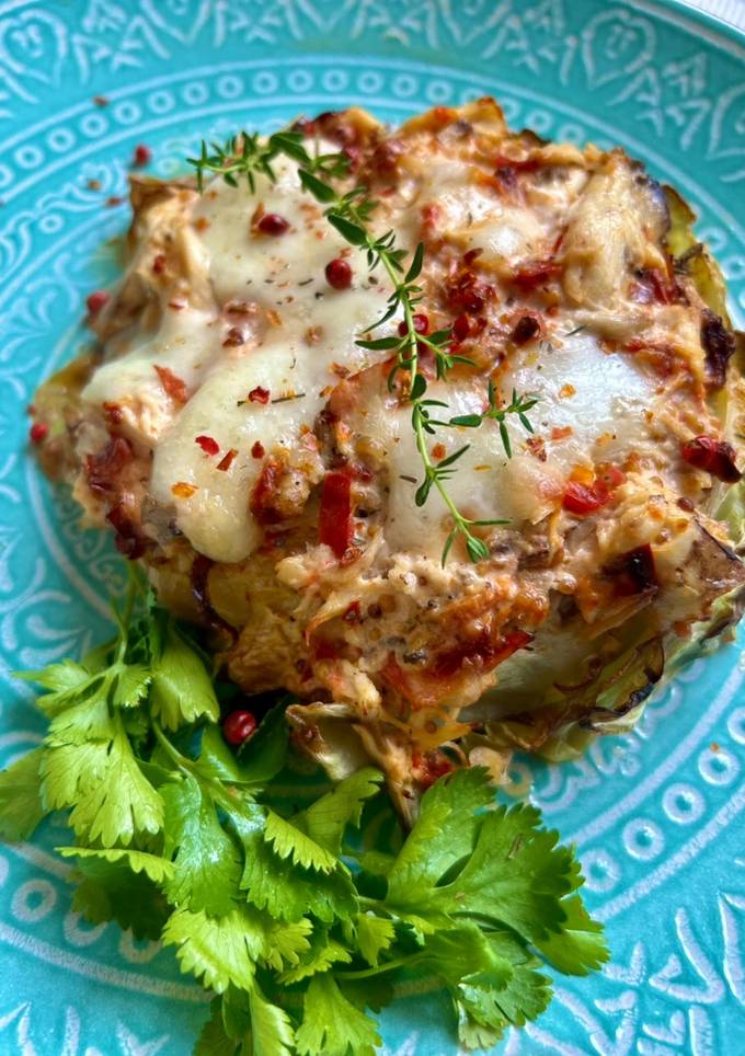 Стейк з молодої капусти та курячим філе 🥬