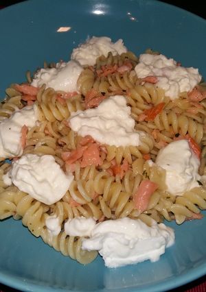 Foto di Fusilli salmone e burrata