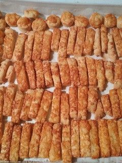Glutén- és laktózmentes sajtos pogácsa és rúd recept fotója