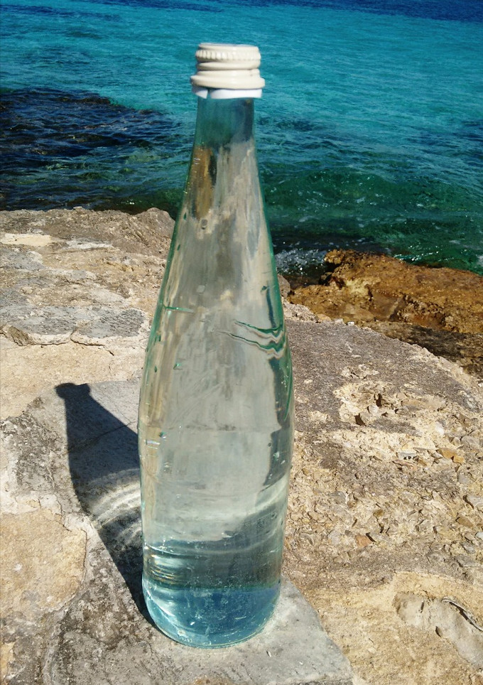 Una foto de Bebida isotónica con Agua de Mar