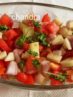 सलाद (salad recipe in Hindi) रेसिपी मुख्य फोटो