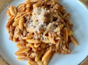 A picture of saffron sauce