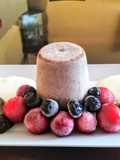 Helado de chocolate con frutas frescas 👍🇵🇪