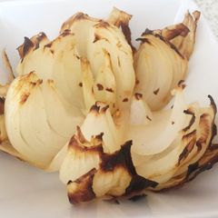 My Whole Roasted Onion with Chinese Salt n Pepper Seasoning. 😘 A picture of My Whole Roasted Onion with Chinese Salt n Pepper Seasoning. 😘.