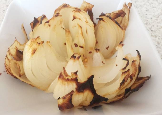 Recipe of Homemade My Whole Roasted Onion with Chinese Salt n Pepper Seasoning. 😘